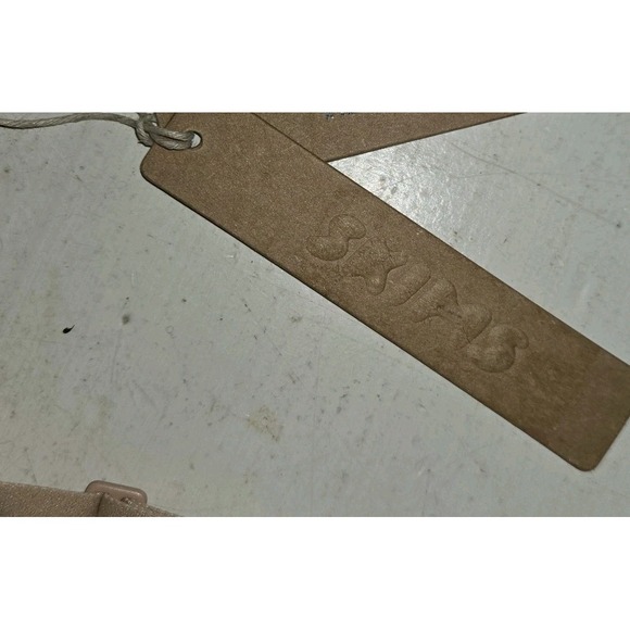 Skims Wireless Form Push Up Plunge Bra 34DD Clay BR-WRL-1891 NWT - Picture 3 of 5